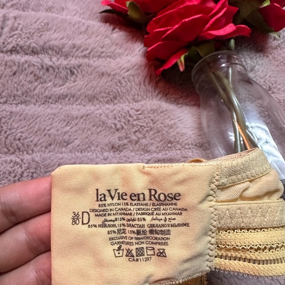 36D yellow lace unlined bra la vie en rose - Picture 3 of 4